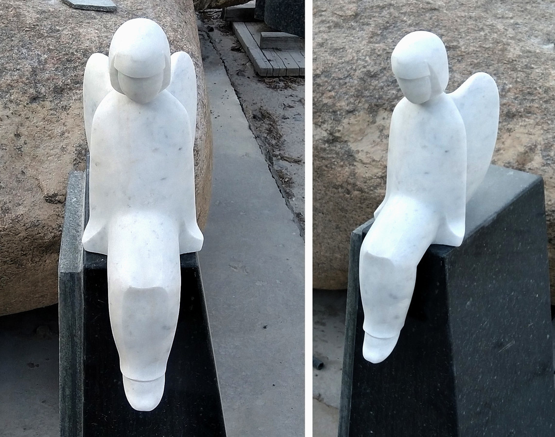 Angeliukas, antkapinė skulptūra. Dydžiai 40x20x14, marmuras