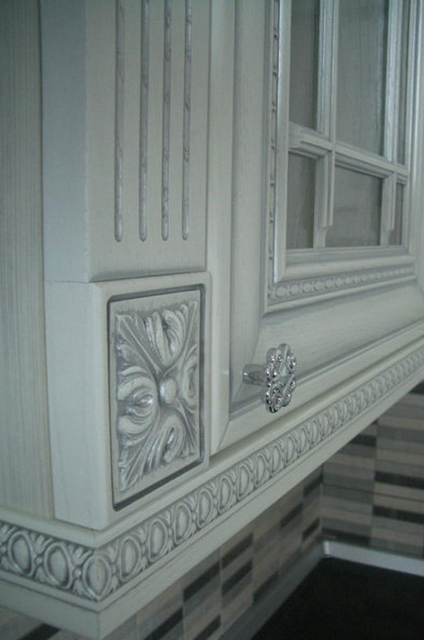 fasadai itališki, uosis patinuotas sidabru, visa kita gaminame Lietuvoje