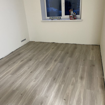 Laminato ir kitų dangų klojimas. Klaipėda Robertas Šimašius nuotrauka 5 Laminato klojimas Klaipėda Robertas Šimašius nuotrauka 5