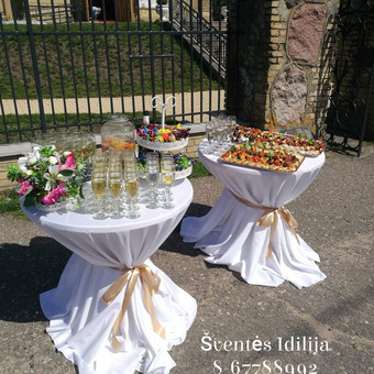 Vaišinimo staliukai su aptarnavimu bei užkandžiais Vilnius Šventės Idilija Vilnius nuotrauka 2