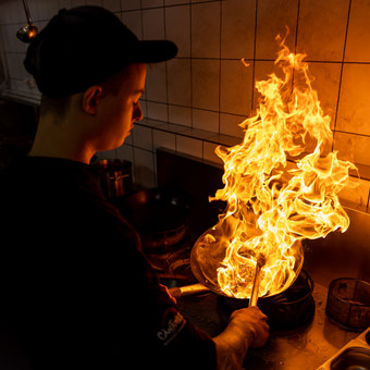 Galutinė kiekvieno užsakymo kaina nustatoma atsižvelgus į užsakovo pageidavimus, fotografavimo laiką ir kitas papildomas sąlygas. Vilnius Žygimantas Gedvila nuotrauka 10 Objektų fotografavimas Vilnius Žygimantas Gedvila nuotrauka 10