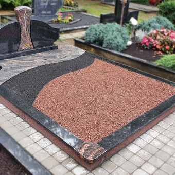 Granito bortelių gamyba bei montavimas, 50€/m. Į kainą įskaičiuota granito juostos, perskyrimai, kampai bei montavimo darbai. Kaunas Giedrius Stanevičius nuotrauka 11 Granito bortelių montavimas Kaunas Giedrius Stanevičius nuotrauka 11