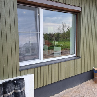 Visų rūšių tinkleliai. Tinkleliai rėmeliai, suvyniojami tinkleliai, tinkleliai-durys, stumdomi tinkleliai. Visoms langų ir durų angoms. Šiauliai Meistras Mindaugas nuotrauka 1 Tinkleliai nuo uodų, montavimas Šiauliai Meistras Mindaugas nuotrauka 1