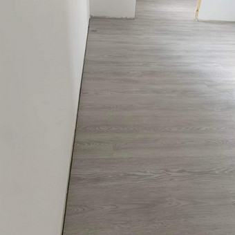 Vilnius Grindų Klojimas Vilniuje nuotrauka 3 Vinilinės grindys, klojimas Vilnius Grindų Klojimas Vilniuje nuotrauka 3