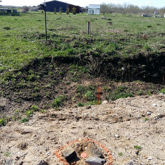 Žemės sklypo ribų pažymėjimas vietoje, ribų nužymėjimas tvoros statybai ir kt. Vilnius Matlankis.lt Evaldas Kvedaras nuotrauka 10 Žemės sklypo ribų parodymas - nužymėjimas Vilnius Matlankis.lt Evaldas Kvedaras nuotrauka 10