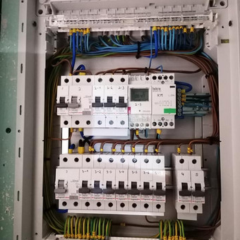 Apsaugos elementų montavimas elektros skydinėje. Klaipėda Egidijus nuotrauka 7 Nuotėkio relės pajungimas Klaipėda Egidijus nuotrauka 7