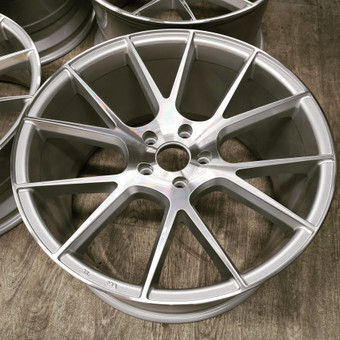 Ratlankių dažymas Kaunas Remigijus Verbauskas / R&E Garage nuotrauka 2