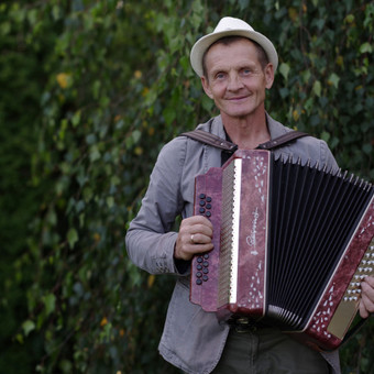 Armonikos garsai įvairioms Jūsų šventinėme progoms. Populiariausia liaudiška muzika ir dainos , kurias mielai padainuosime kartu. Visaginas Algirdas Zinkevičius nuotrauka 2 Instrumentinė muzika renginiams Visaginas Algirdas Zinkevičius nuotrauka 2