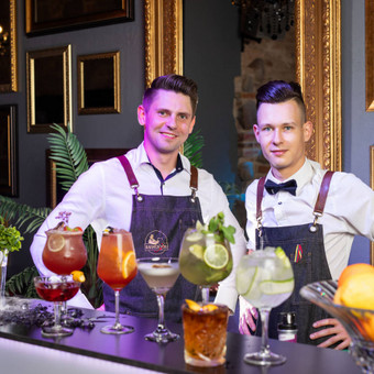 Mobilus kokteilių baras vakarėlyje Vilnius Barmen For You - BFY mobilus baras nuotrauka 1