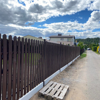 Demontuojame seną jūsų tvora, padedame utelizuoti. Daugiau informacijos telefonu arba pateikus užklausą. Vilnius AM Statybų Grupė nuotrauka 10 Senos tvoros utelizavimas, demontavimas, naujos tvoros įrengimas. Vilnius AM Statybų Grupė nuotrauka 10
