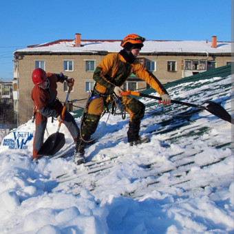 sniego valymas nuo šlaitinių ir lygių stogų, pavojingų varveklių šalinimas . Klaipėda Mindaugas nuotrauka 7 sniego valymas nuo stogu, pavėsinių, terasų Klaipėda Mindaugas nuotrauka 7