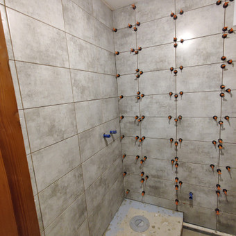 Kaina nuo 20 eur/m2 priklauso nuo plytelių formato, darbų sudėtingumo. Klaipėda KONS STATYBA, MB nuotrauka 28 Plytelių klijavimas. Klaipėda KONS STATYBA, MB nuotrauka 28