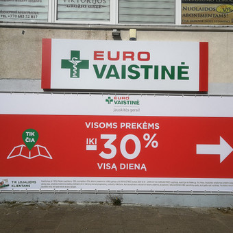Spausdiname tentus. Spaudos plotis - 3m. Sukalame kniedes tvirtinimui.
Prireikus - sumontuojame. Kaunas ADLAIT reklama nuotrauka 11 Reklaminių tentų gamyba, montavimas. Kaunas ADLAIT reklama nuotrauka 11