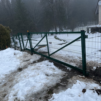 Montuojame BFT automatikas stumdomiems, varstomiems ir kelio užtvarams. Kaunas MB "Tvorusprendimas" nuotrauka 8 Vartų automatika, montavimas Kaunas MB "Tvorusprendimas" nuotrauka 8