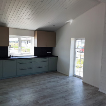 Medinių modulinių namų/saunų statyba Šakių rajonas Mb Modern house nuotrauka 8