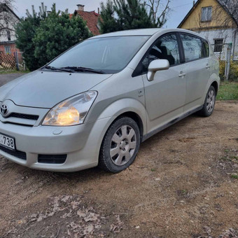 Toyota Corala Verso 2.0 benzinas automatinė greičių dėžė Vilnius UAB Eddytrans nuotrauka 15
