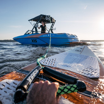 Wakesurf katerio nuoma Kaunas Party Cruiser laivonuoma.lt nuotrauka 6