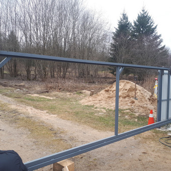 Kaina 700 euru .be montavimo.galim ir su montuoti. Vilnius MB Pintas vamzdis nuotrauka 3 Stumdomų vartų gamyba Vilnius MB Pintas vamzdis nuotrauka 3