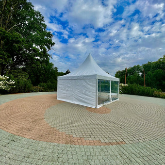 Esame įmonė, specializuojanti palapinių gamybą ir jų įvairių tipų pardavimus bei užsakymus. Siūlome plačią paslaugų spektrą, apimančią renginių palapines, reklamines palapines ir kita. Vilnius GETATENT nuotrauka 19 Palapinių pardavimai Vilnius GETATENT nuotrauka 19