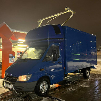 Ekipažas (2 krovėjai, pakuotojai ir transportas 20m3) papildomas krovėjas pakuotojas 12€/h. Minimali užsakymo kainą 80€ (2h) kraustymo dėžės, pakavimo medžiagos derinamos pagal poreikį. Vilnius ŠVARIDA&BROLIAI JUDA nuotrauka 16 Ofisų kraustymas Vilnius ŠVARIDA&BROLIAI JUDA nuotrauka 16