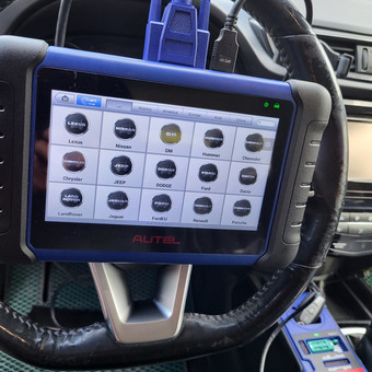 Automobilių raktų pririšimas Vilnius Į servisą nuotrauka 3