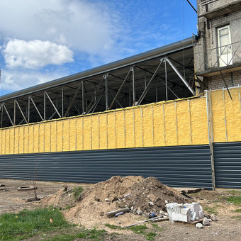 Skardiname profiliuota skarda fasadus
Montuojame sandwich plokstes Šiauliai A++ Plokščių stogų dengimas nuotrauka 10 Fasadu siltinimas skardinimas Šiauliai A++ Plokščių stogų dengimas nuotrauka 10