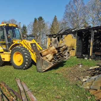 Žemės kasimas, pastatų griovimas, melioracijos tiesimas, polių gręžimas. Širvintų rajonas Gedas Gelūnas nuotrauka 2 Ratinio ekskavatoriaus nuoma Širvintų rajonas Gedas Gelūnas nuotrauka 2