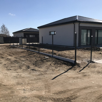 Stulpu betonavimas,pakabinamu pamateliu montavimas. Kaunas Grabeka nuotrauka 8 Tvoros pamatai, betonavimas Kaunas Grabeka nuotrauka 8