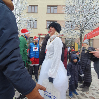 Galima rinktis ,kad atvyktų Kalėdų senelis,bet gal įdomi ir Snieguolės programa🤗 Klaipėda Kristina Beržanskė nuotrauka 6 Kalėdų senelis šventėje Klaipėda Kristina Beržanskė nuotrauka 6