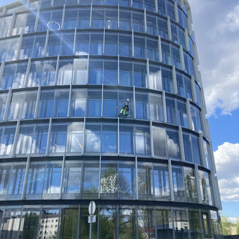 Langų valymas aukštyje Vilnius Rolandas Kazlauskas nuotrauka 4