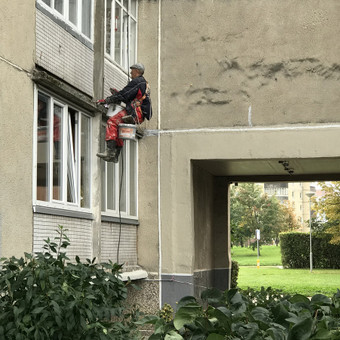Dažome pagal poreikį su jūsų arba mūsų medžiagomis. Vilnius Matas nuotrauka 3 Dažymo darbai aukštyje Vilnius Matas nuotrauka 3