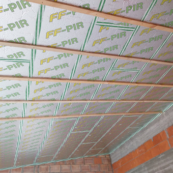 Perdangų ir šlaitinių stogų paruošiamieji darbai prieš šiltinimą biria vata (Knauf, Ekowool, Thermofloc). Kaunas Šiltinimas LT, UAB nuotrauka 1 Stogų šiltinimas Kaunas Šiltinimas LT, UAB nuotrauka 1