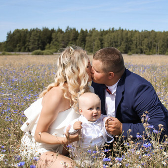 Yra keleta fotografavimo pasiūlymu.
Jei krikštyjami du vaikučiai, papildomai 10 eur/1h (ir atiduodu daugiau nuotrauku).
Turiu dekoraciju. Klaipėda Inga Vaišvilienė nuotrauka 2 Krikštynų fotosesija Klaipėda Inga Vaišvilienė nuotrauka 2