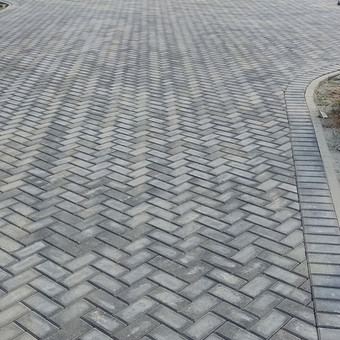 Trinkelių klojimas, kokybiškai, greitai tiek su savo ir užsakovo medžiagomis. Kaunas Trinkelių klojimas nuotrauka 3 Trinkelių klojimas Kaunas Trinkelių klojimas nuotrauka 3