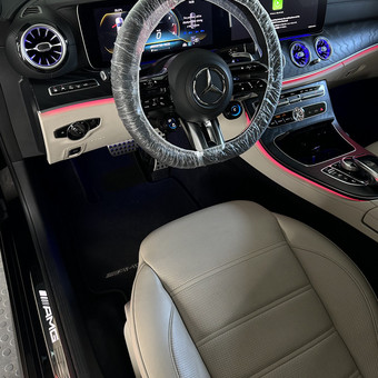 Cheminio valymo metu kiekviena interjero dalis valoma spec. įranga ir priemonėmis, kurios efektyviai pašalina nešvarumus, kvapus ir bakterijas.
Po atliktų darbų automobilis prilygsta naujam stoviui. Vilnius 3GDetailing nuotrauka 5 Cheminis salono valymas Vilnius 3GDetailing nuotrauka 5
