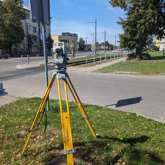 Kadastriniai matavimai yra procesas, kurio metu nustatomos žemės nuosavybės ribos,bei plotai. Kaunas MB "Kadastrozona" nuotrauka 3 Žemės sklypų matavimas Kaunas MB "Kadastrozona" nuotrauka 3