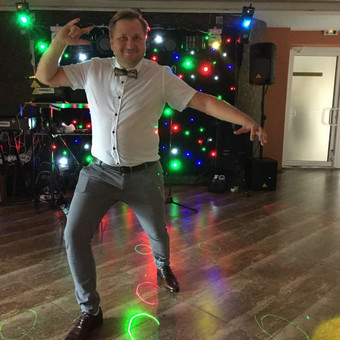 Kaina priklauso nuo papildomų paslaugų pasirinkimo ir laiko kiekio. Molėtų rajonas Švogeriai LT - Muzika Tavo Šventei‼️ nuotrauka 6 Įmonių vakarėliai Molėtų rajonas Švogeriai LT - Muzika Tavo Šventei‼️ nuotrauka 6