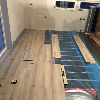 Pilnas buto remontas nuo A iki Z.
Jokio galvos skausmo. Pasirūpiname visais elektros ir santehnikos darbais .
Suteikiama garantija visiems mūsų atliktiems darbams Kaunas “TD construction “ MB nuotrauka 28 Buto remonto darbai Kaunas “TD construction “ MB nuotrauka 28