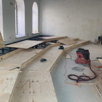 Galime pagaminti ir suprojektuoti bet kokius nestandartinius baldus, stalus, barus, kavines ar restoranus. Taip pat iš baldinių plokščių ar lūkšto galime "apsiūti" Jūsų sienas. Vilnius EKSTEKO MB nuotrauka 14 Nestandartinių baldų gamyba Vilnius EKSTEKO MB nuotrauka 14