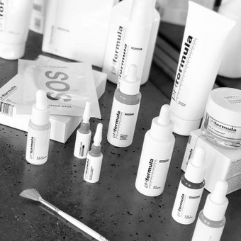Rūgštines veido procedūras atliekame su pHformula kosmetika. Klaipėda Kosmetologo paslaugos nuotrauka 6 Rūgštinis veido valymas Klaipėda Kosmetologo paslaugos nuotrauka 6