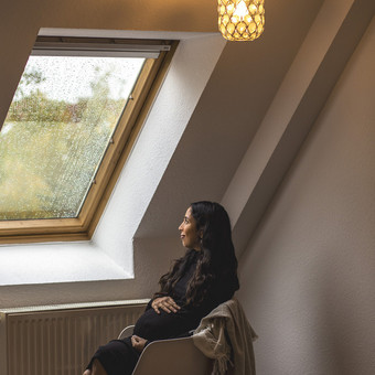 Nėščiosios fotosesija gamtoje ar namuose. Fotosesija vienai, su vyru, su kitais šeimos nariais. Kaunas Giedrė Juškienė nuotrauka 1 Nėščiosios fotosesija Kaunas Giedrė Juškienė nuotrauka 1