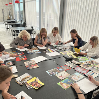 Dailės terapijos metodai grupėje Vilnius Žvėryno meno terapijos studija nuotrauka 1 Psichologinė, emocinė pagalba Vilnius Žvėryno meno terapijos studija nuotrauka 1