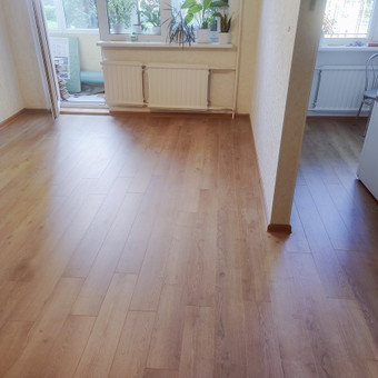 Kokybiškai ir greitai sumontuosime laminatą Vilnius FLOOR SAGA nuotrauka 2 Laminato klojimas Vilnius FLOOR SAGA nuotrauka 2