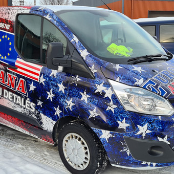 Reklama ant transporto Klaipėda Matas Melenis nuotrauka 1
