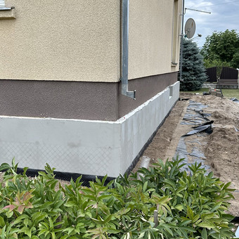 Atliekame pastatų drenavimo ir hidroizoliacijos darbus. Pažeistų pamatų sutvirtinimo, rekonstrukcijos darbus, naujų pamatų rangos darbus. Pamatų apšiltinimo darbus. Kaunas RENOVACIJA-REKONSTRUKCIJA nuotrauka 8 Pamatų rekonstrukcija, ranga, hidroizoliaciija Kaunas RENOVACIJA-REKONSTRUKCIJA nuotrauka 8