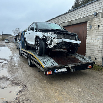 Automobilių transportavimas po auto įvykių, sudaužytų automobilių transportavimas Šiauliai Pigi pagalba kelyje nuotrauka 10 Sudaužytų automobilių transportavimas Šiauliai Pigi pagalba kelyje nuotrauka 10