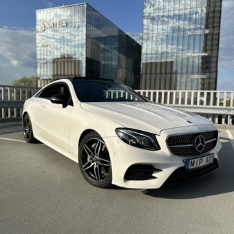 Sportiskas coupe, labai isvaizdus bei traukiantis aki prabangus automobilis. Vilnius Ruby Rental nuotrauka 5 Mercedes e coupe 2019 Vilnius Ruby Rental nuotrauka 5