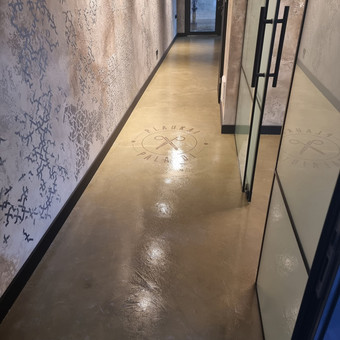 Grindų dekoravimas mikrocementu Vilnius Vau Sienos nuotrauka 8