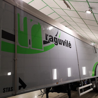 Reklama ant transporto Šilutės rajonas UAB "Šarūno reklama" nuotrauka 1