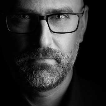 Įmonių švenčių vedimas. Papildomai galima pasiūlyti ir DJ su visa reikalinga garso-šviesų aparatūra. Išrašoma PVM sąskaita-faktūra. Vilnius Artūras Pirožkovas nuotrauka 2 Įmonių renginių vedimas Vilnius Artūras Pirožkovas nuotrauka 2